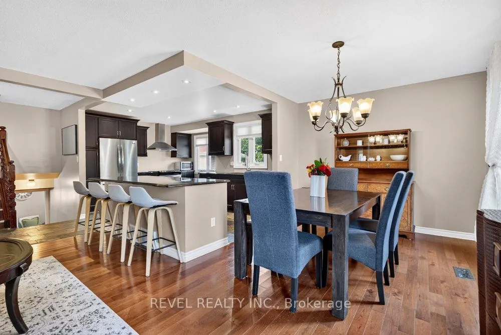 2 LORING Crescent