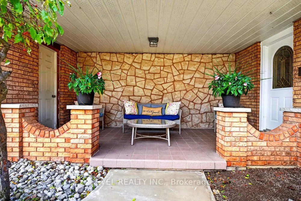 2 LORING Crescent