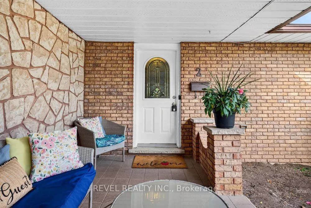 2 LORING Crescent