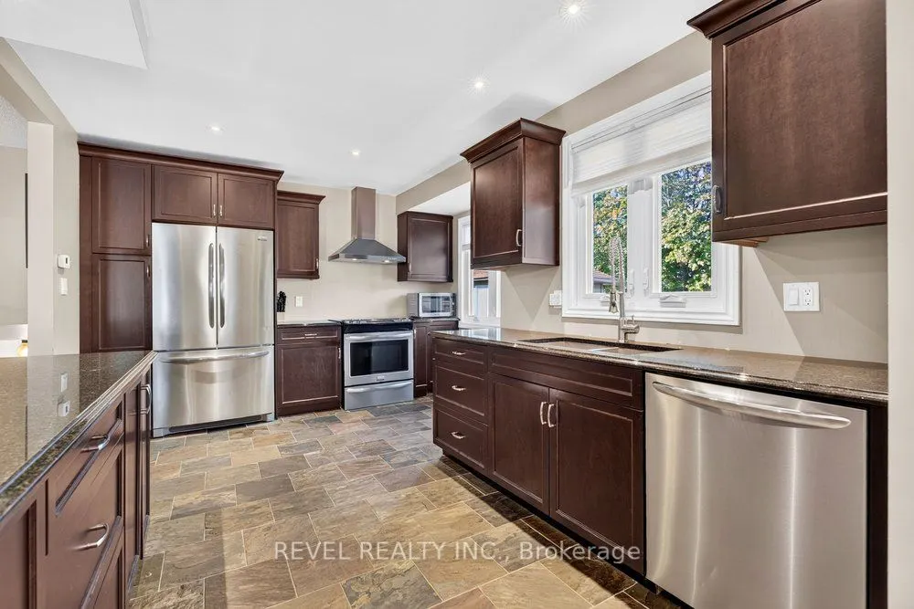 2 LORING Crescent