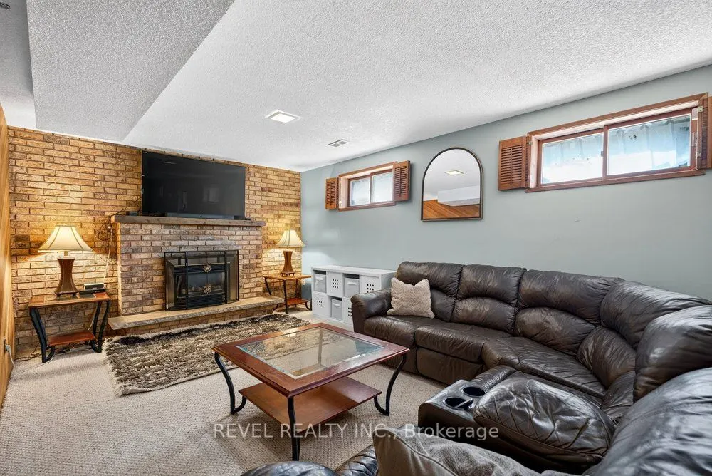 2 LORING Crescent
