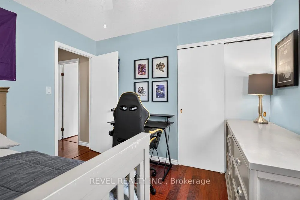 2 LORING Crescent