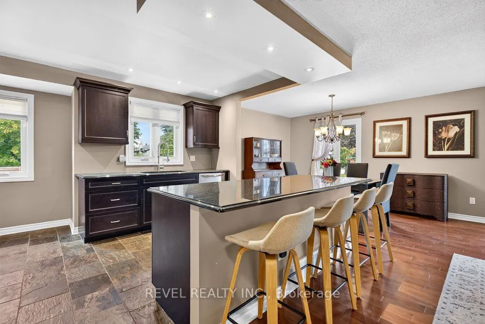 2 LORING Crescent