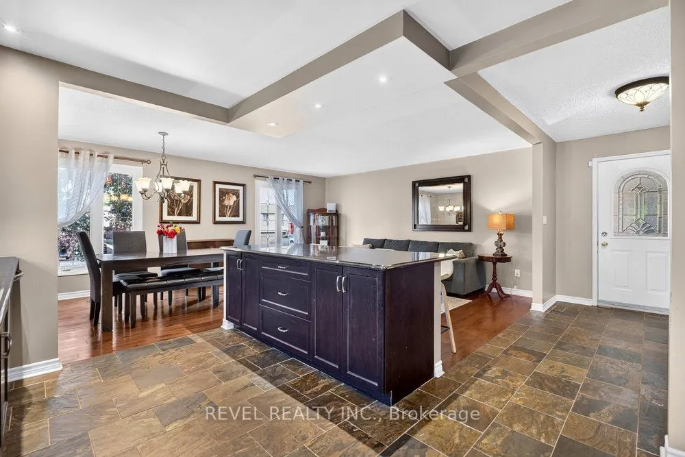 2 LORING Crescent
