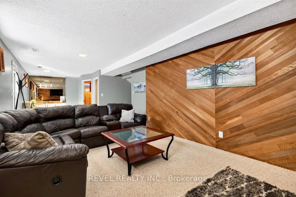 2 LORING Crescent