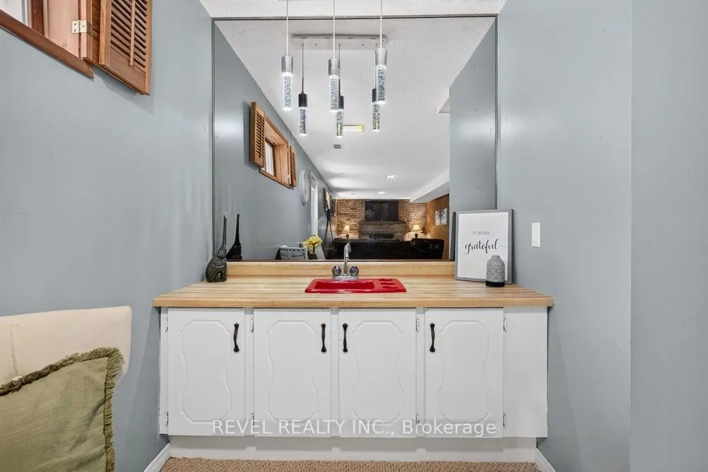 2 LORING Crescent