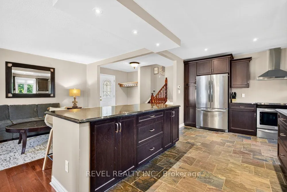 2 LORING Crescent
