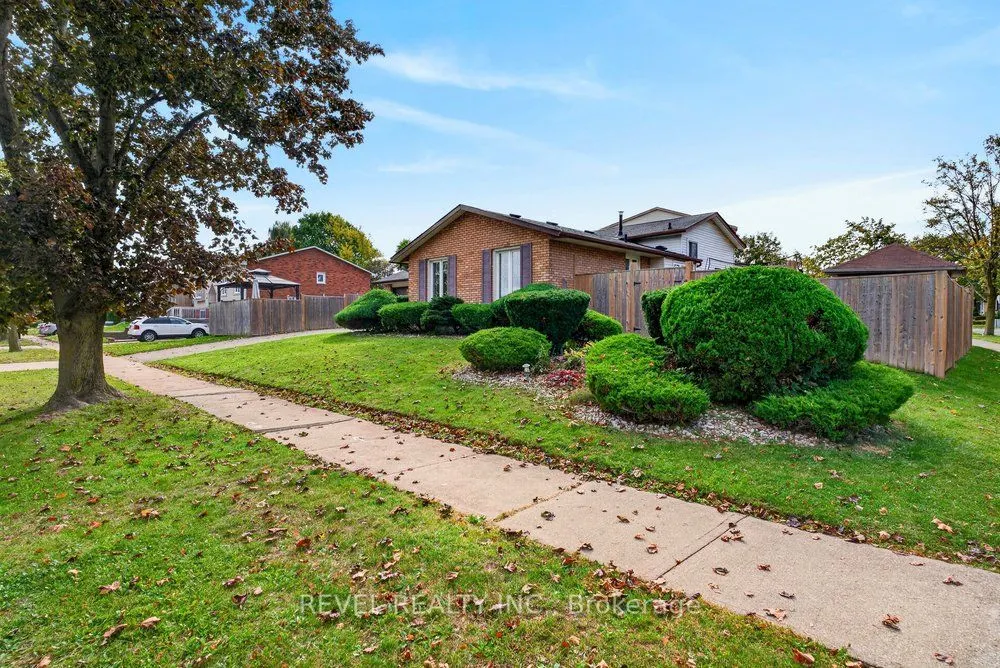 2 LORING Crescent