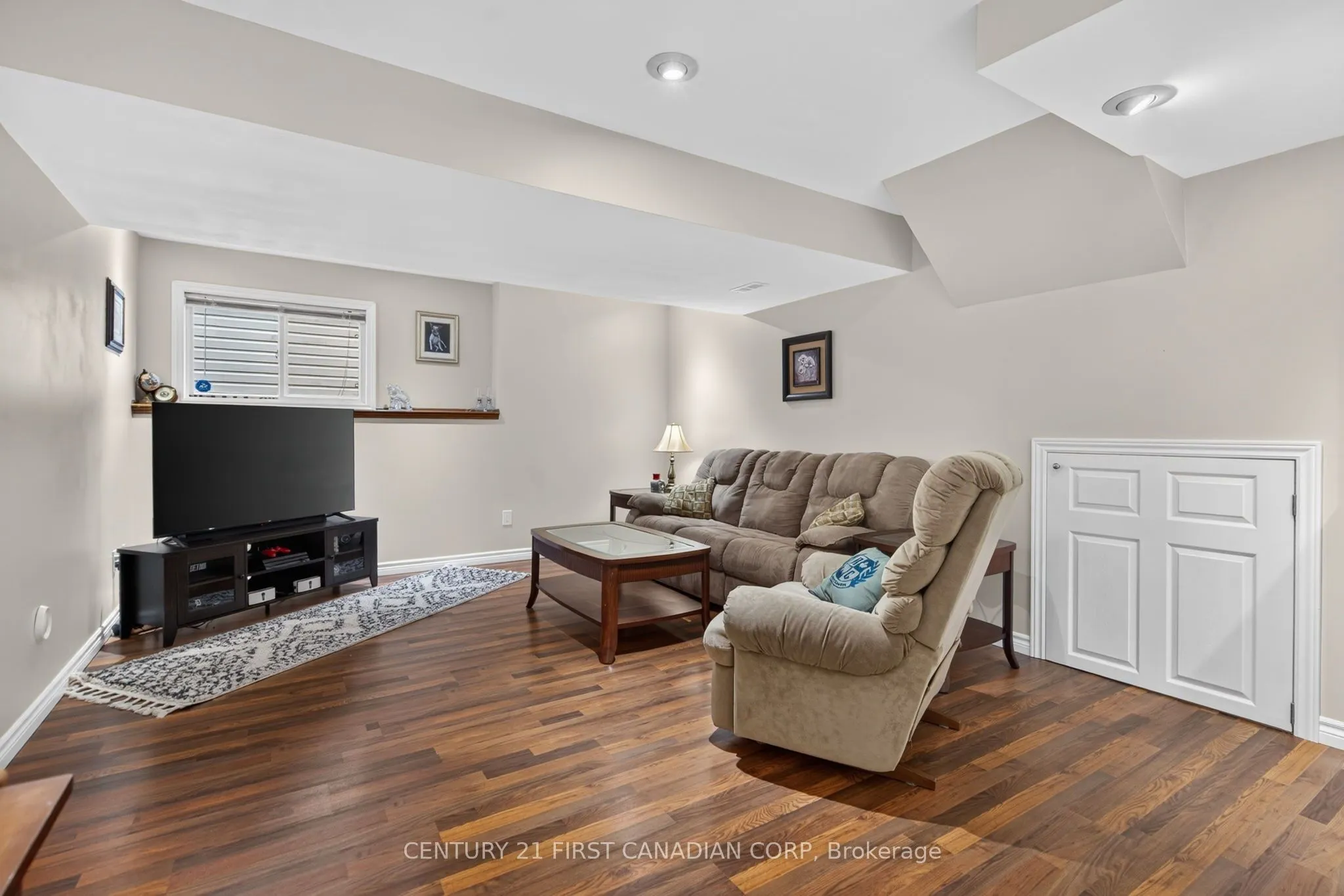 1354 Aspenridge Crescent