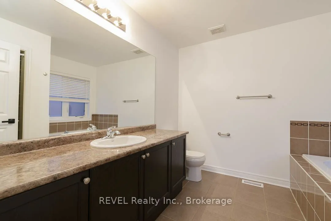 4 Keith Crescent