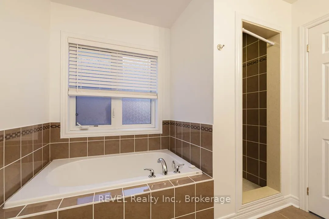 4 Keith Crescent