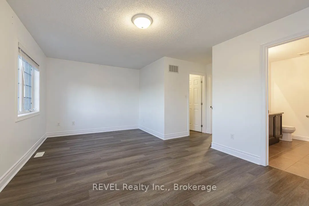 4 Keith Crescent