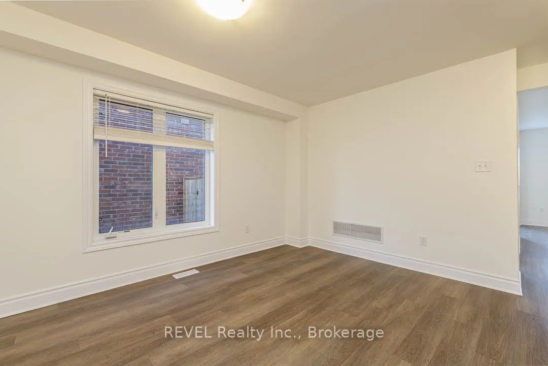 4 Keith Crescent