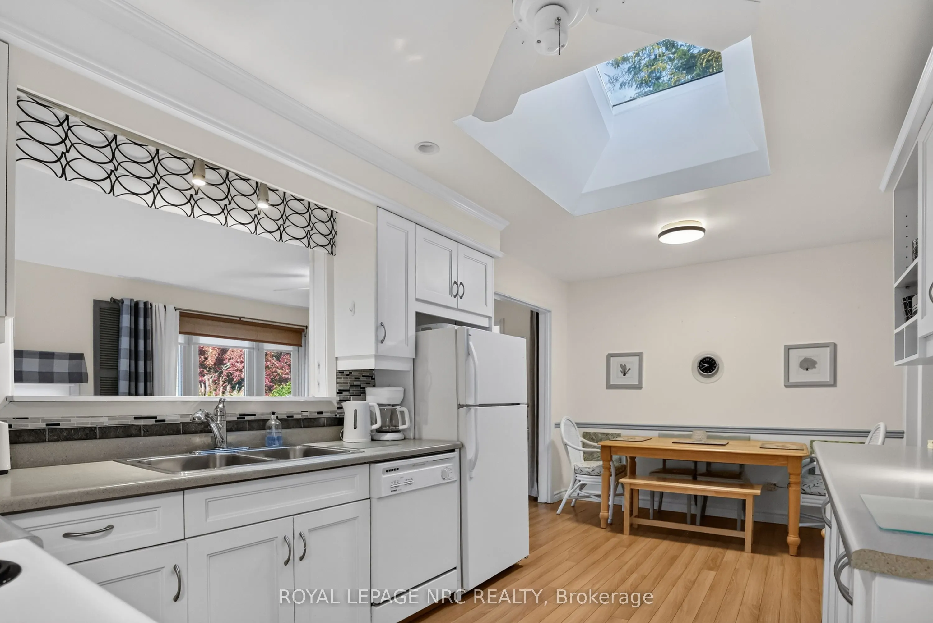 77 Leaside Drive