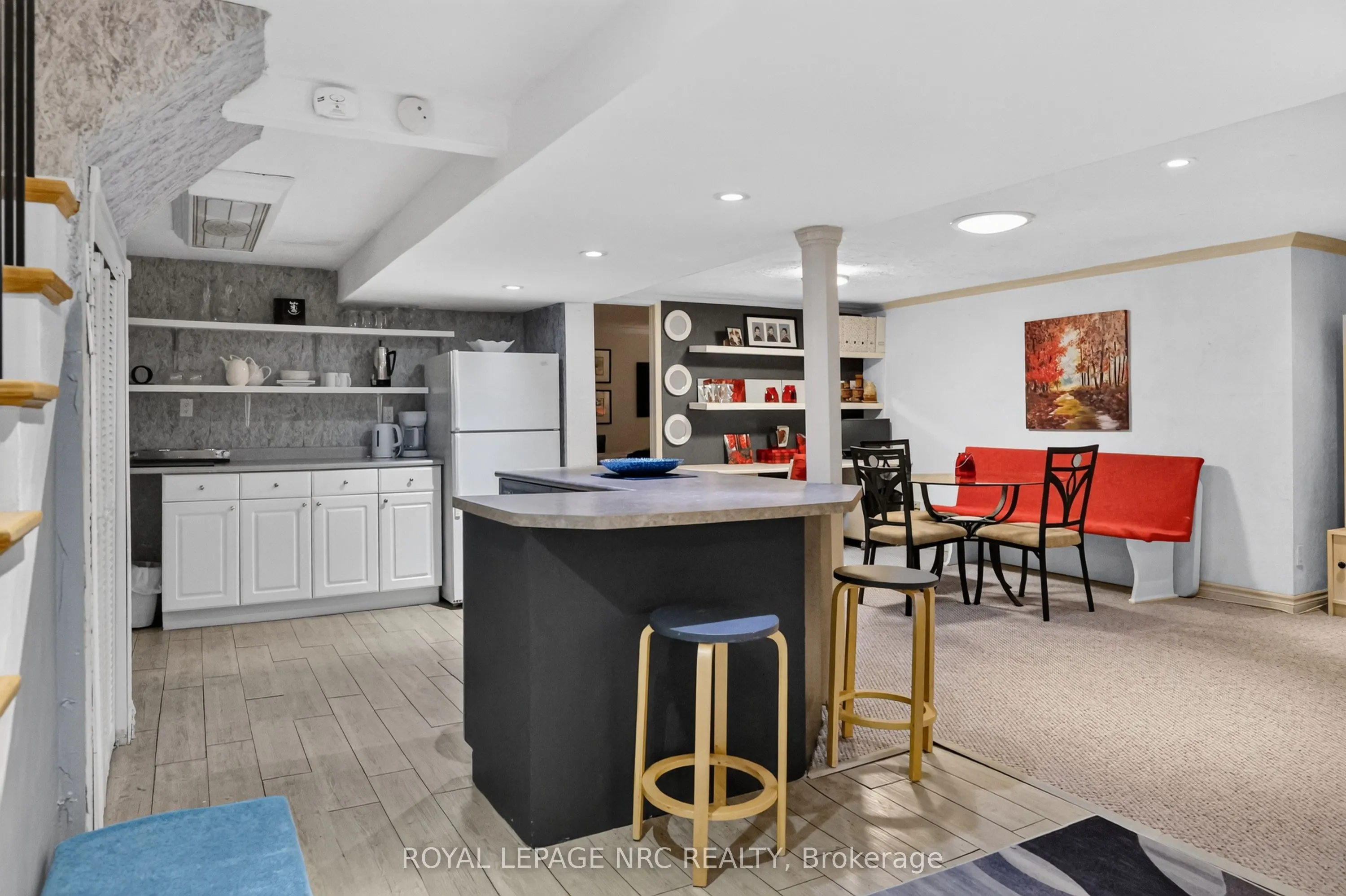 77 Leaside Drive
