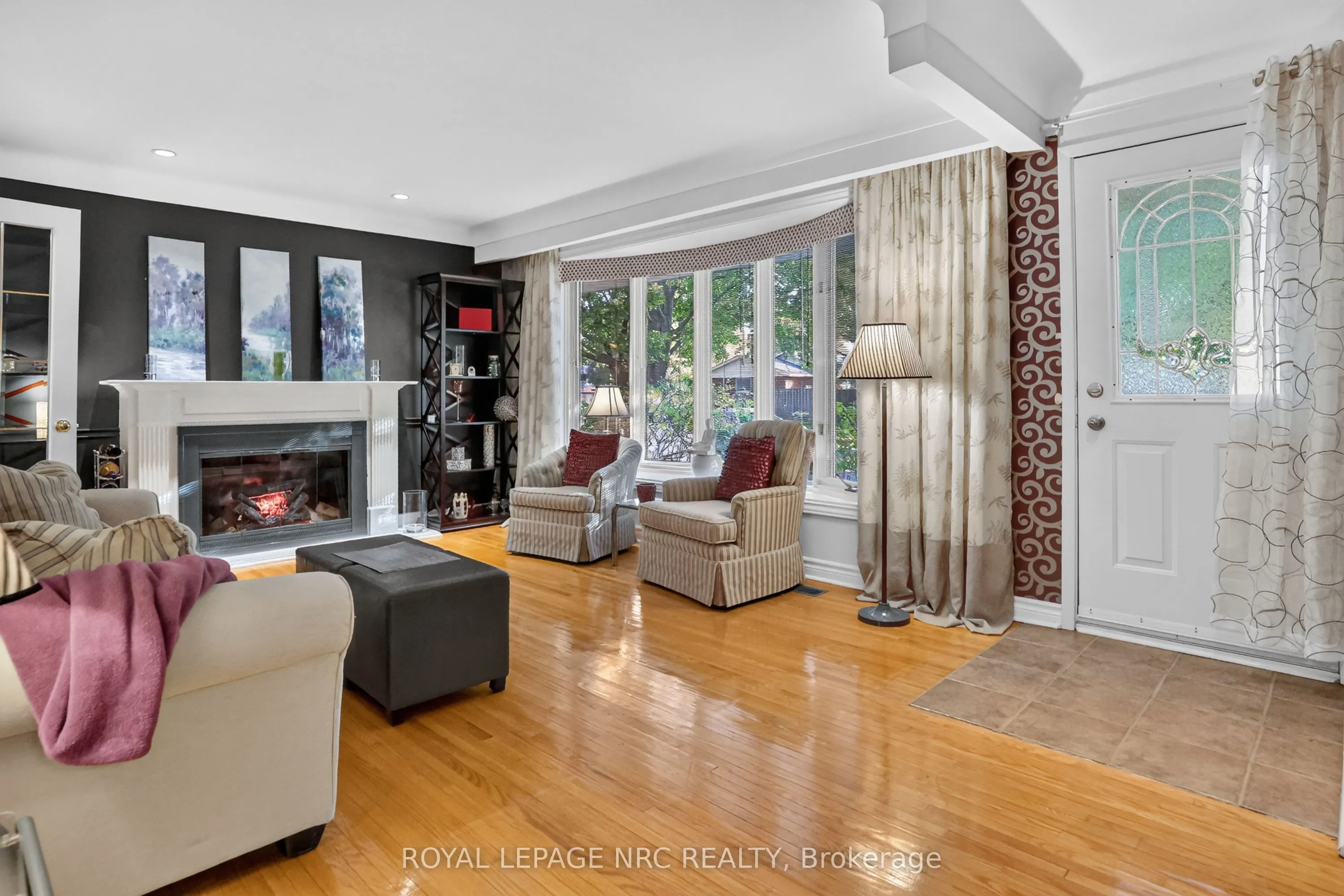 77 Leaside Drive