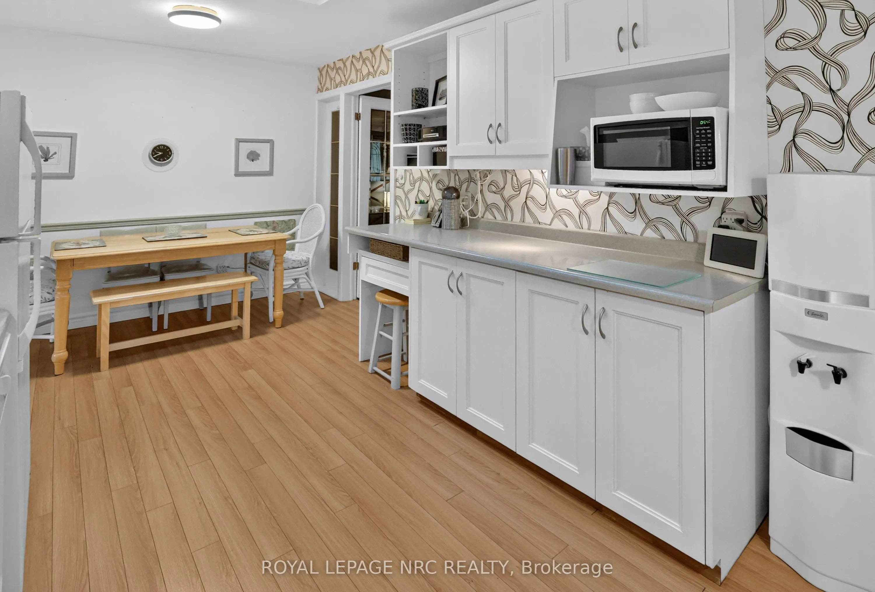 77 Leaside Drive