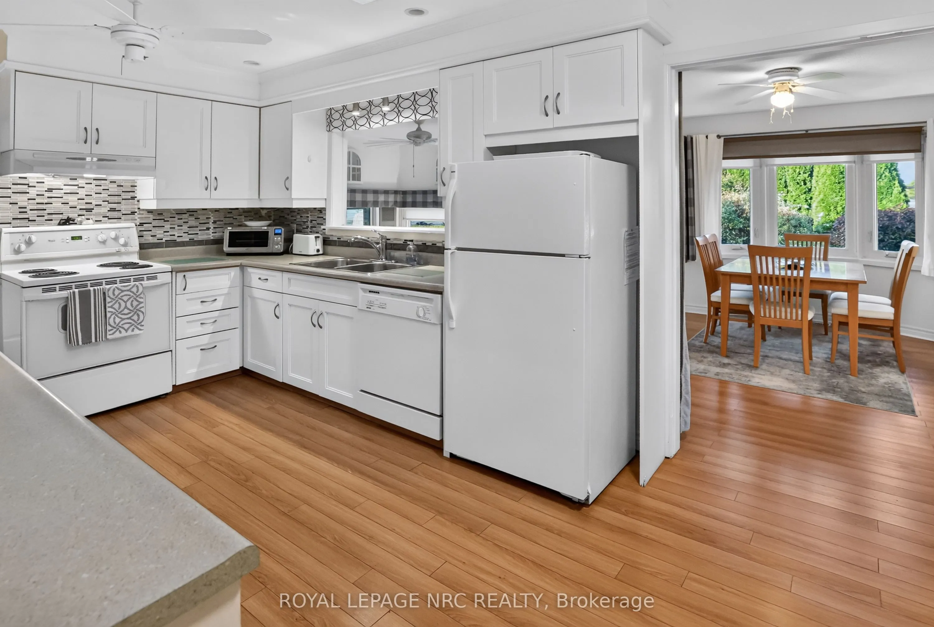 77 Leaside Drive