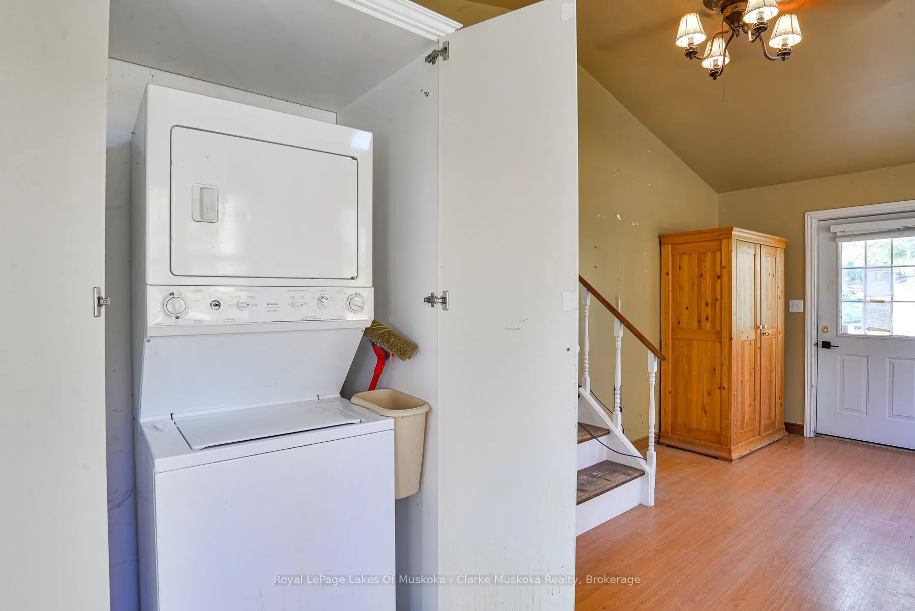 102 Fulsom Crescent
