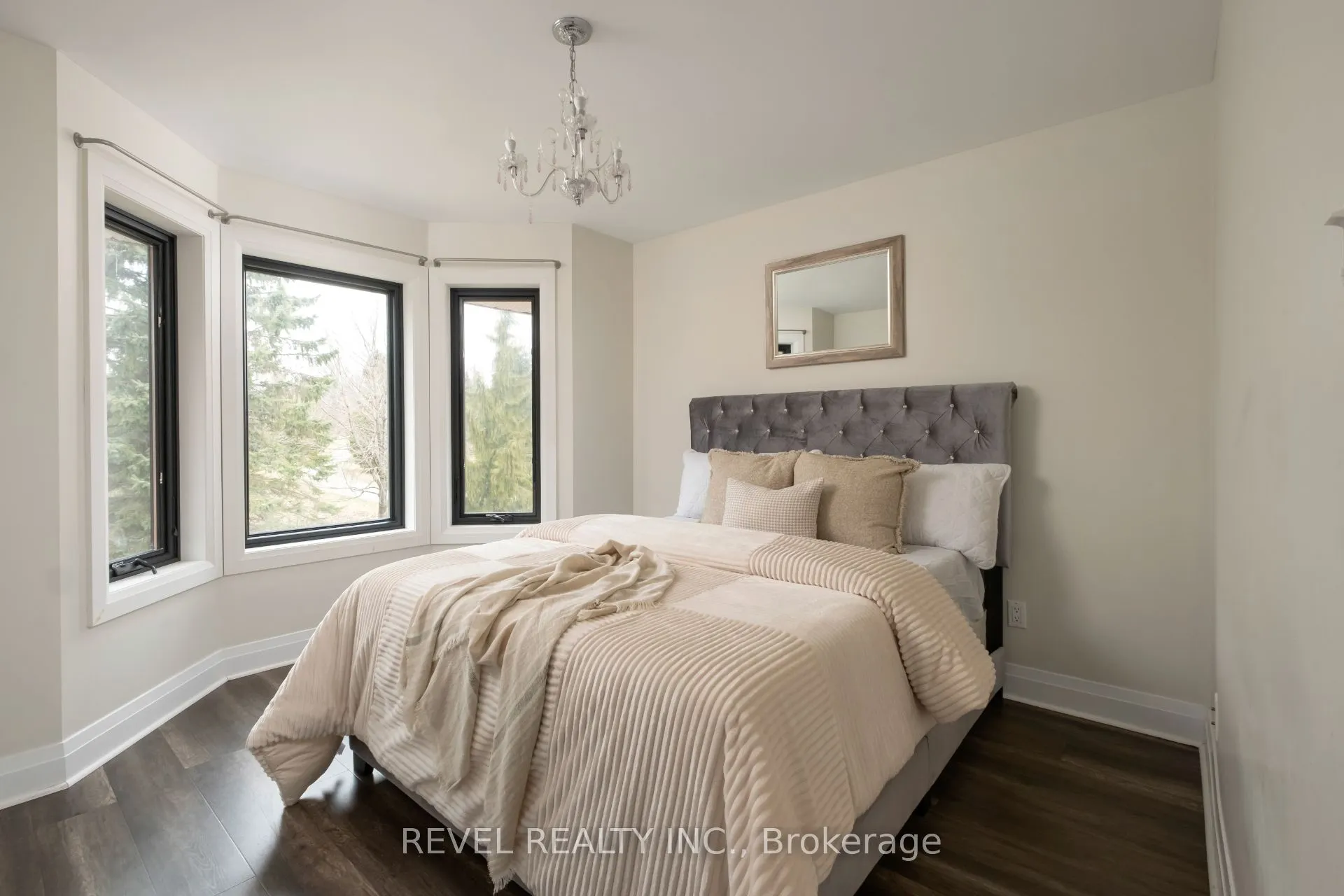9343 Wellington 22 Road