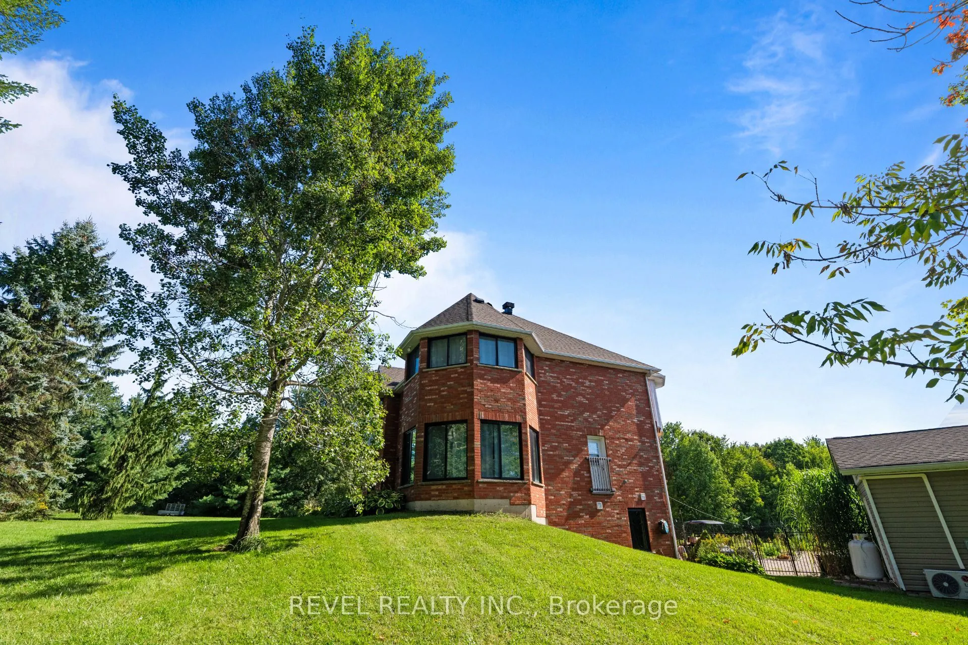 9343 Wellington 22 Road