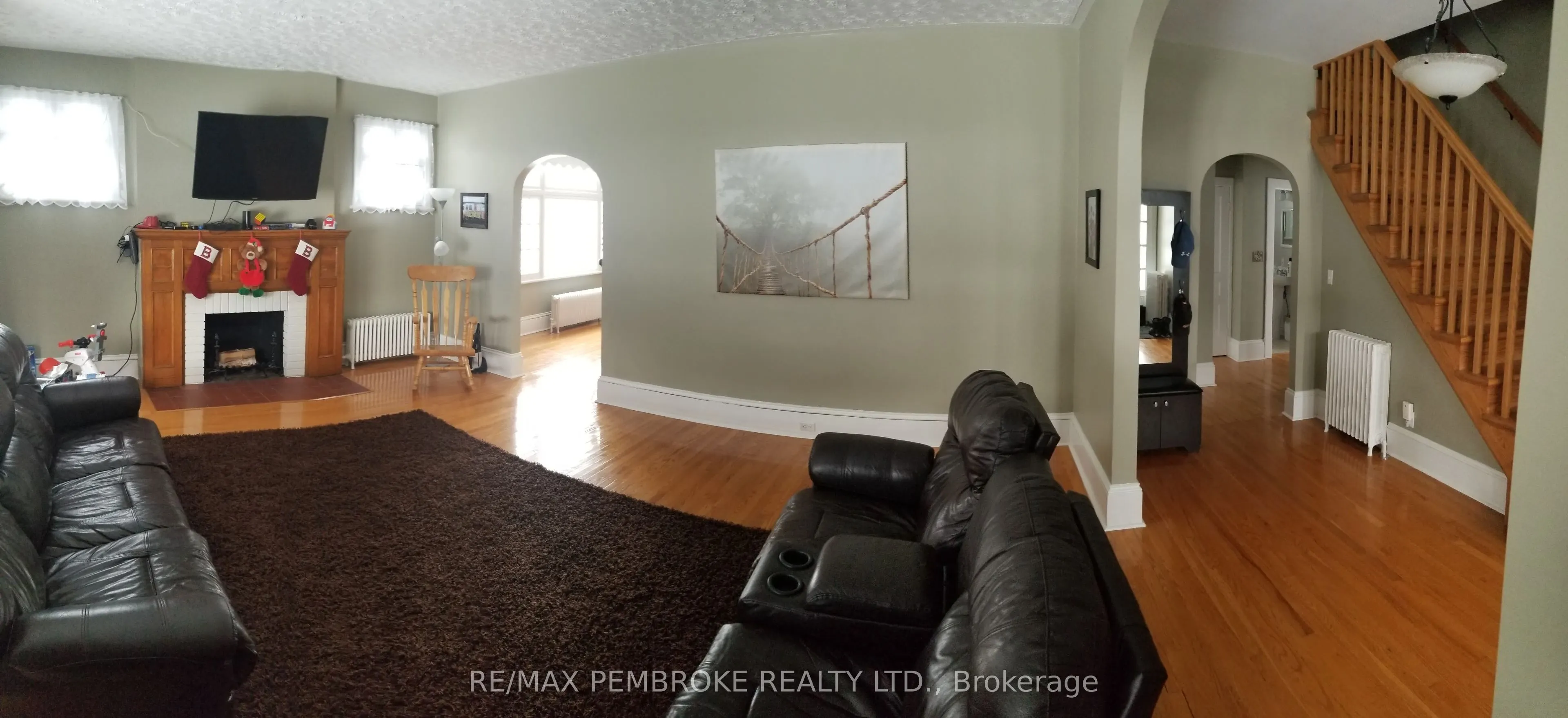 1223 Pembroke Street E