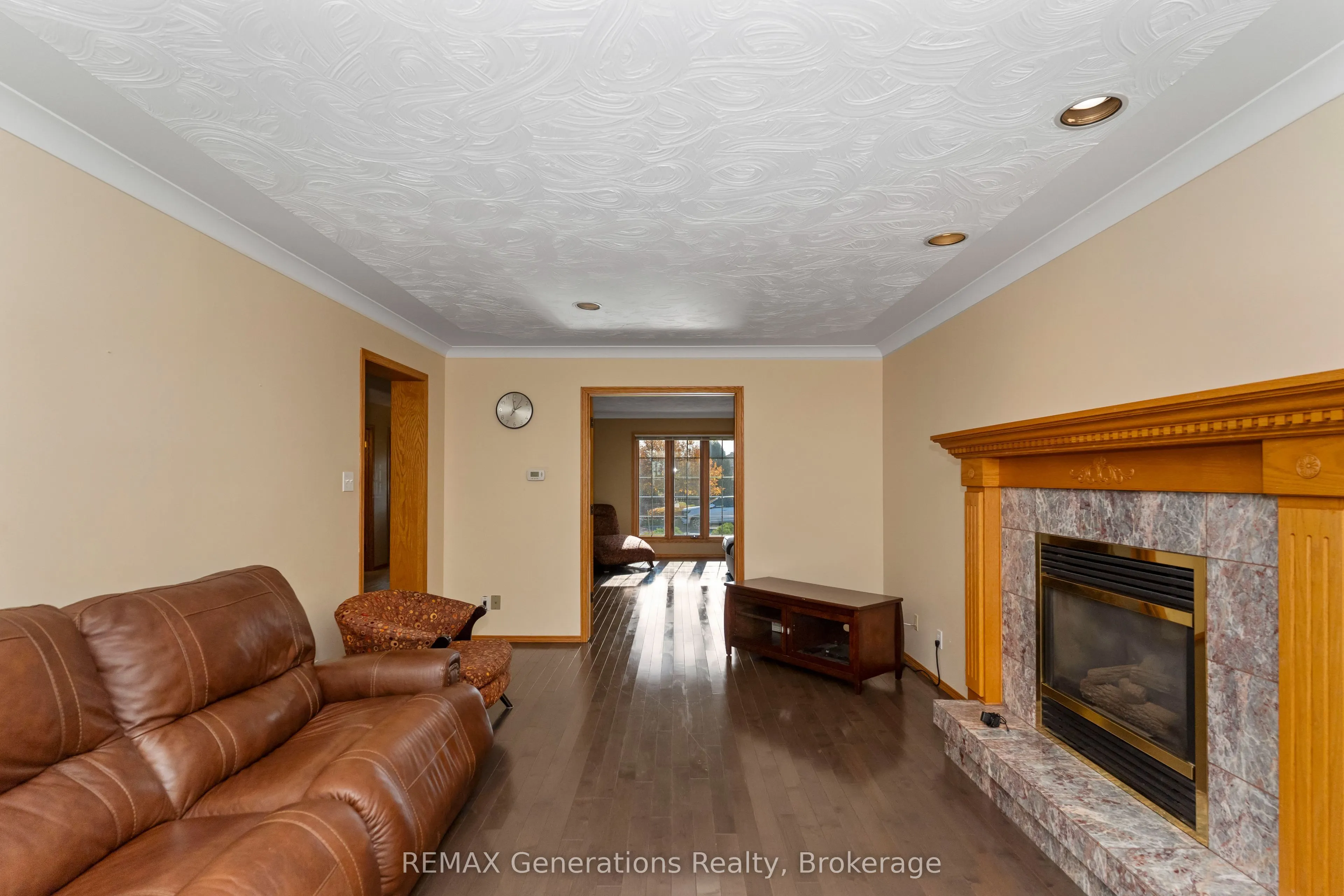 312 Wade Crescent