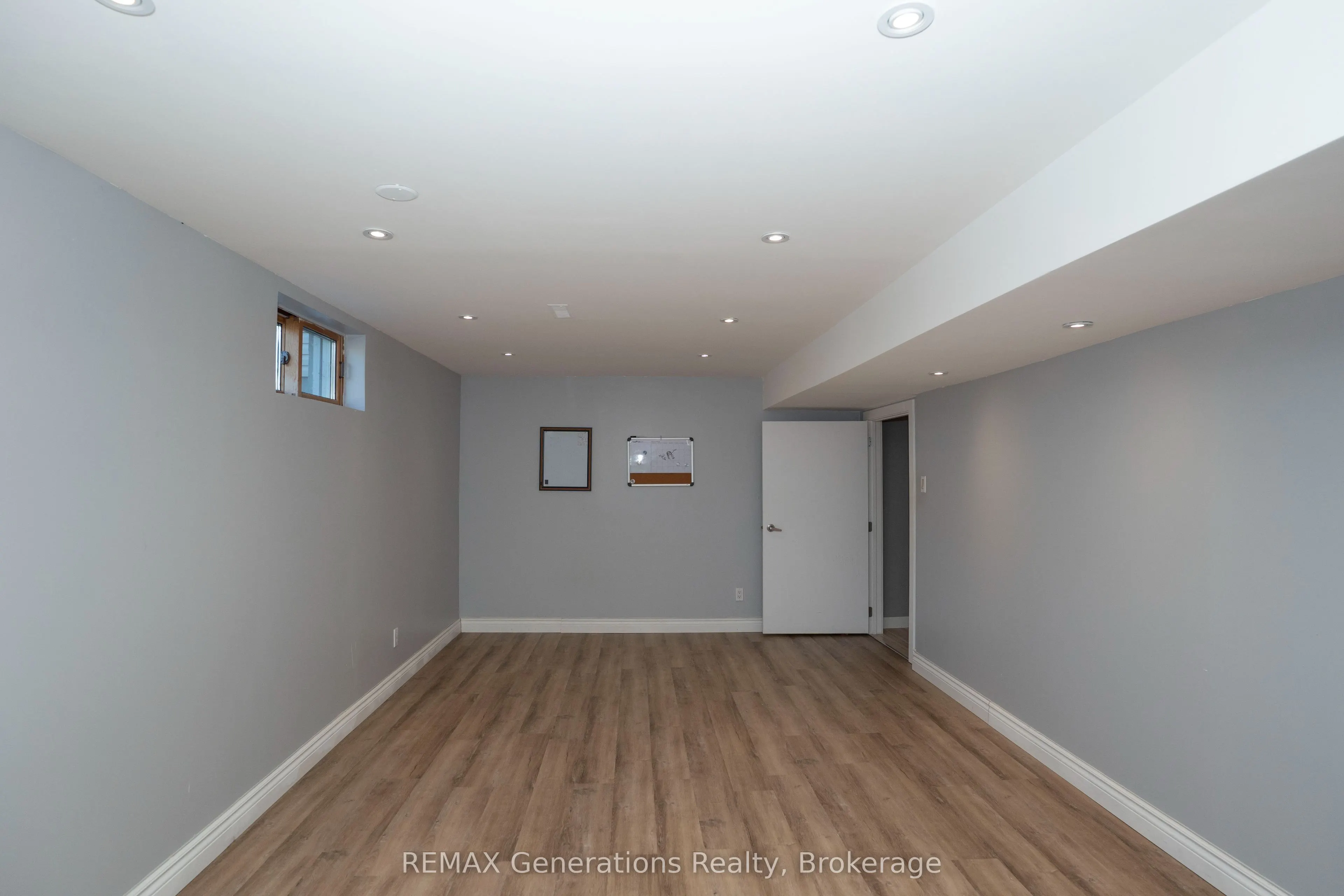 312 Wade Crescent