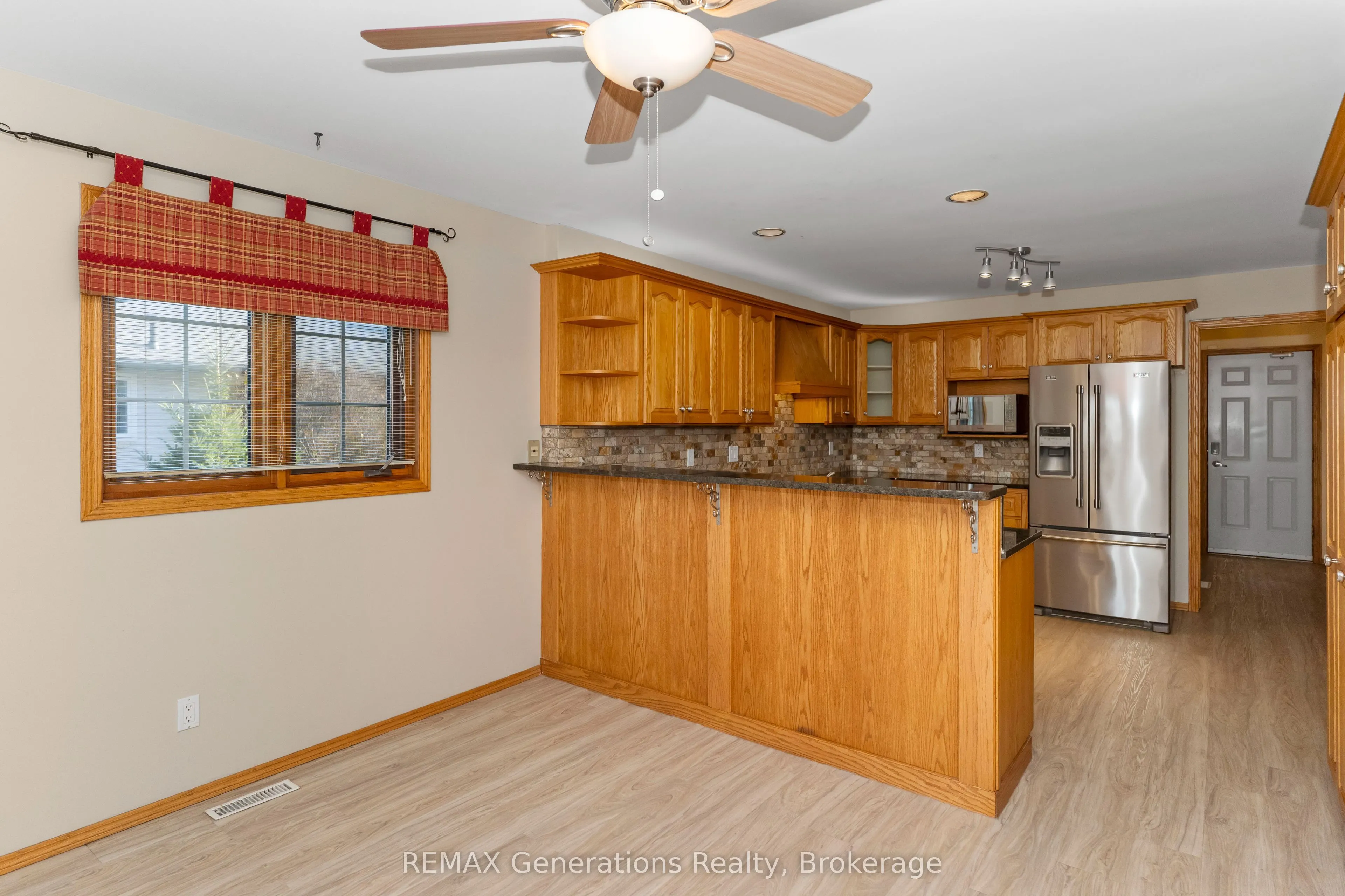 312 Wade Crescent