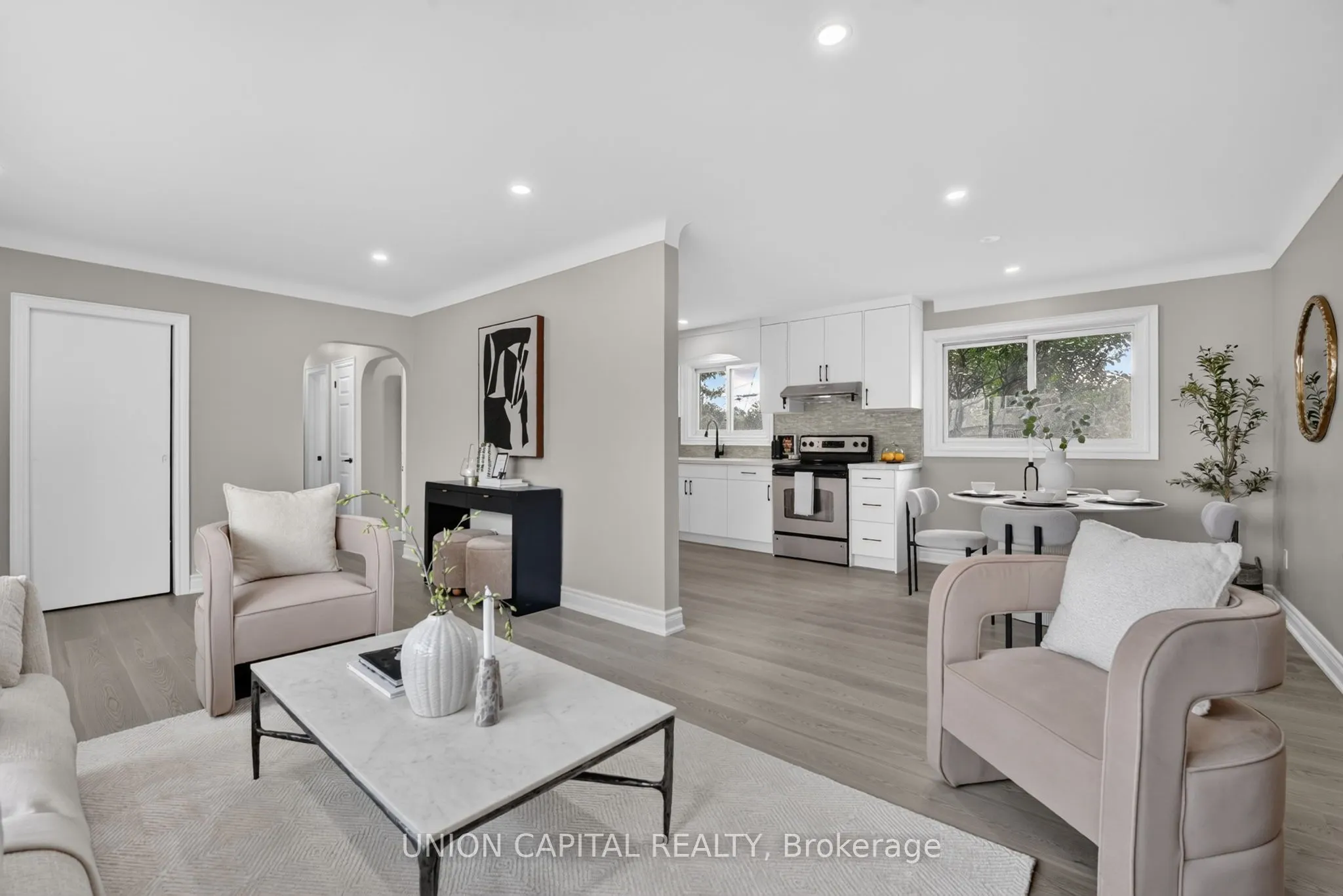 30 Collier Road N