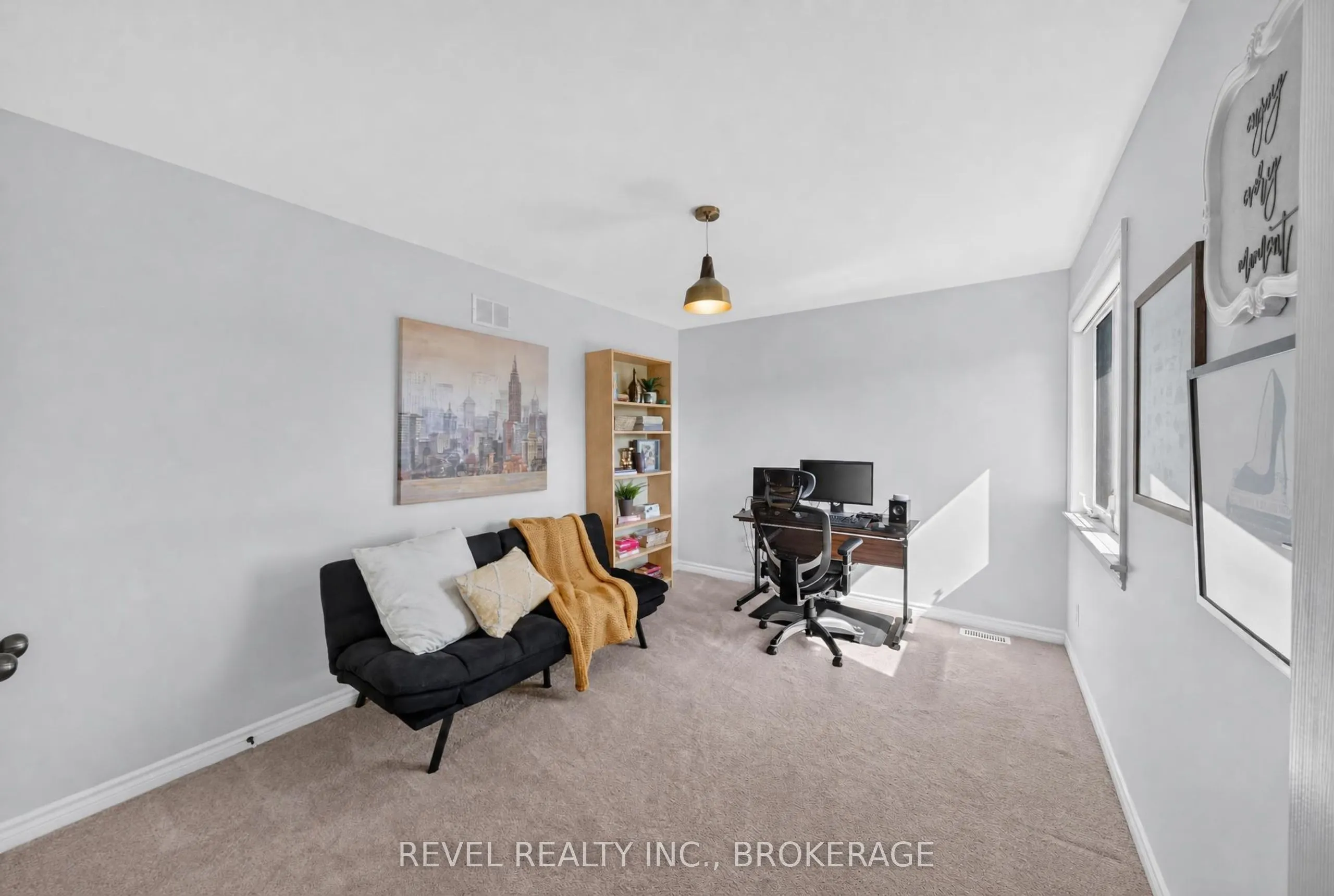 695 Fieldstone Drive