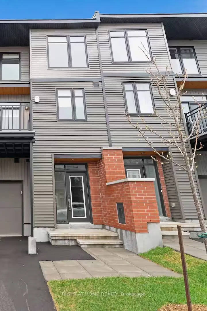 414 Jewelwing Private