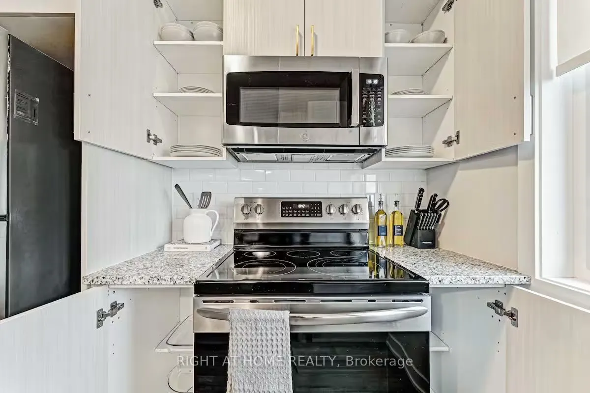 414 Jewelwing Private
