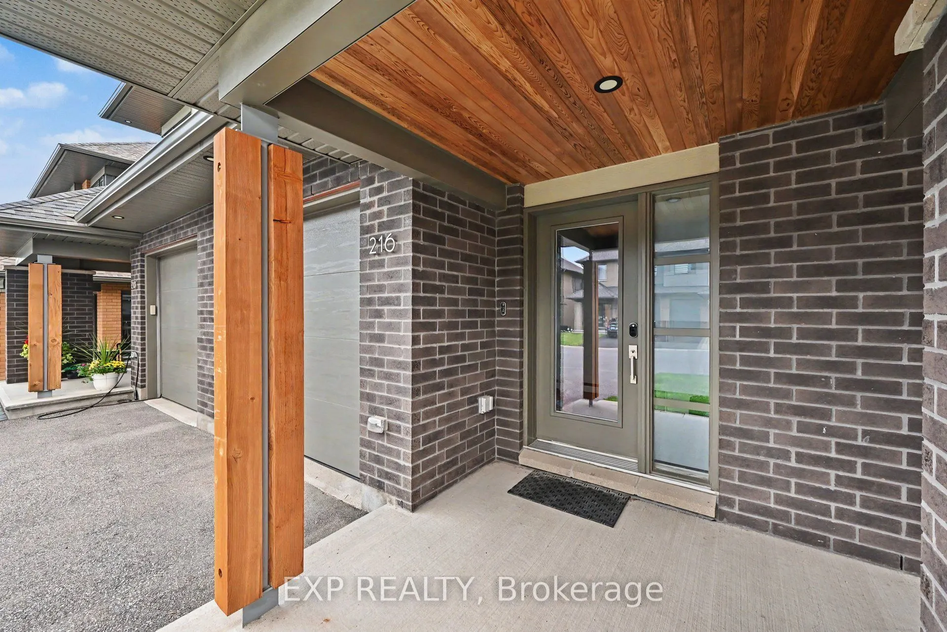 216 Pisces Terrace