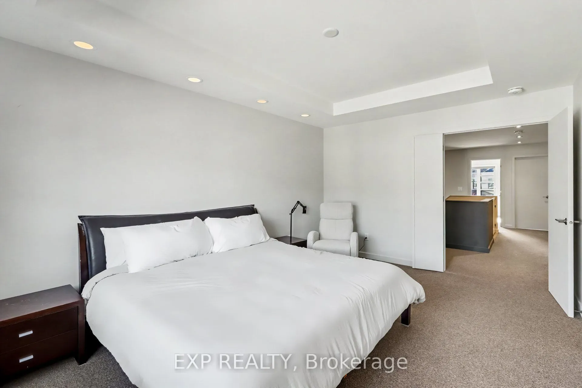 216 Pisces Terrace