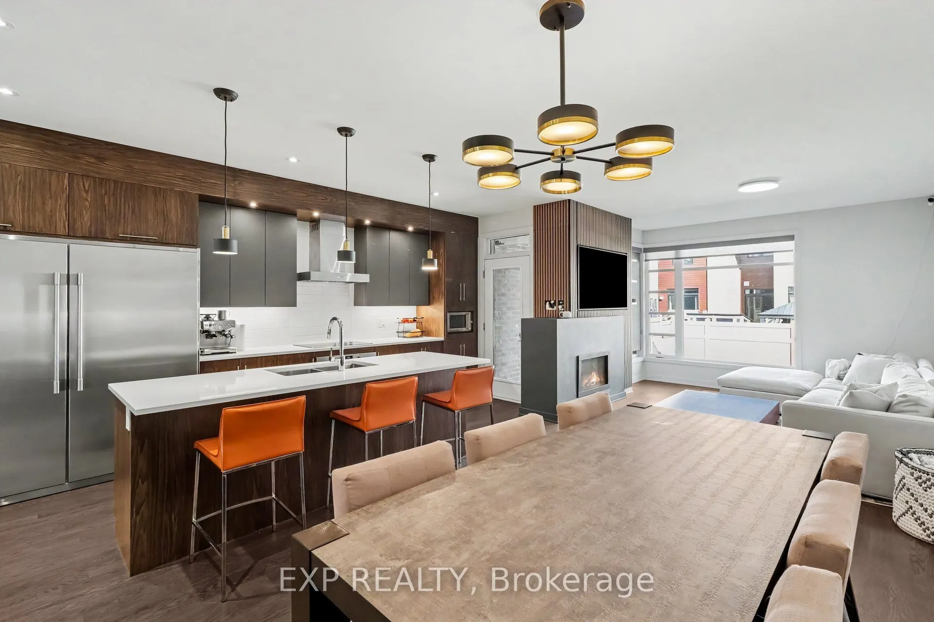 216 Pisces Terrace