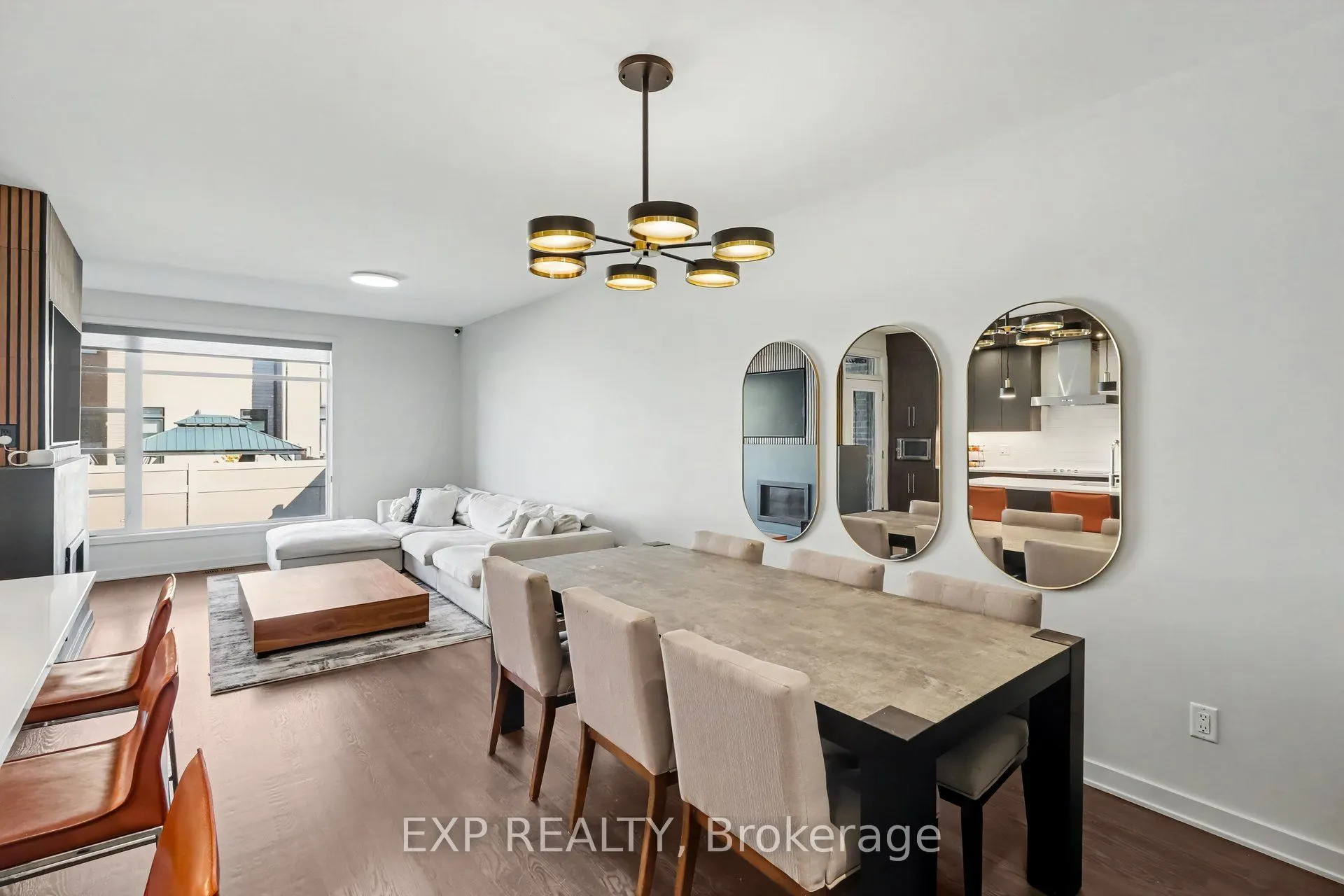 216 Pisces Terrace