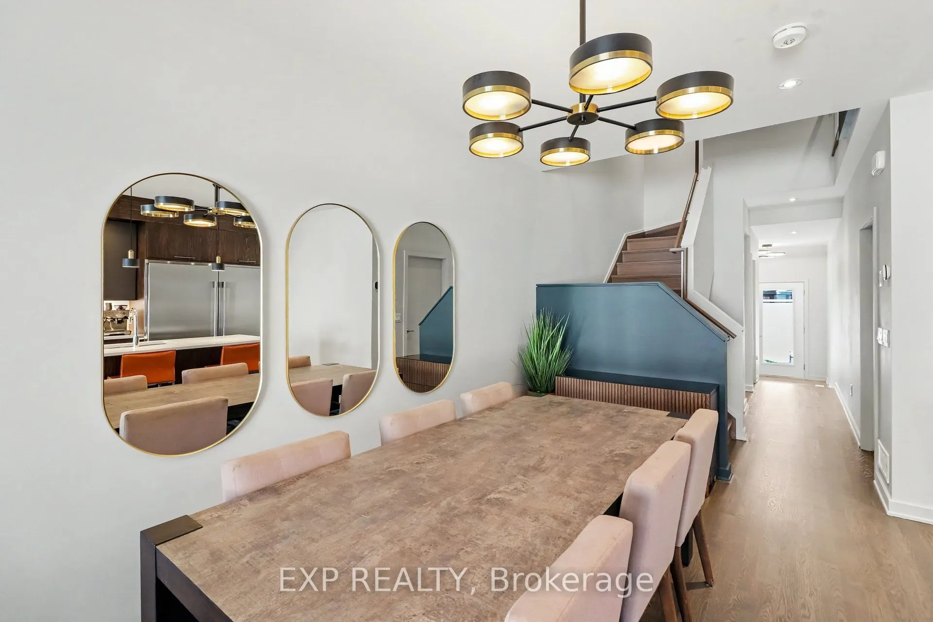216 Pisces Terrace
