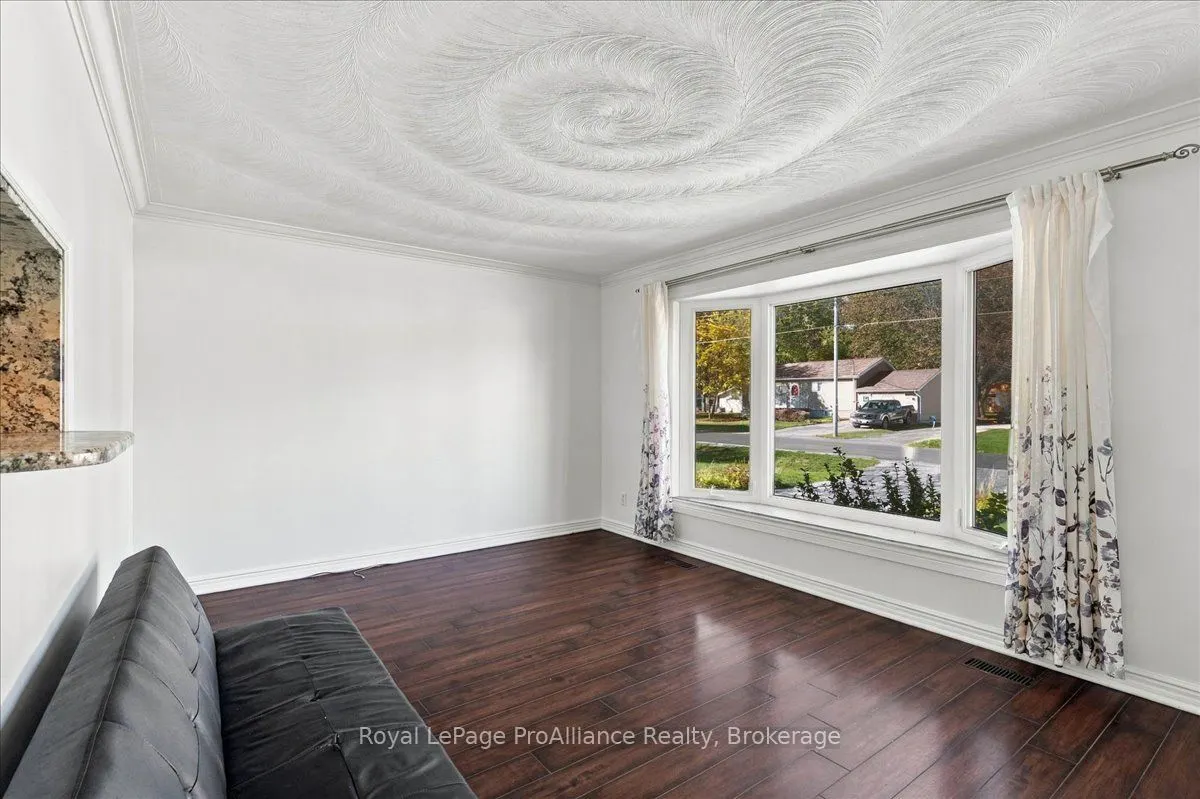 29 Barry Road