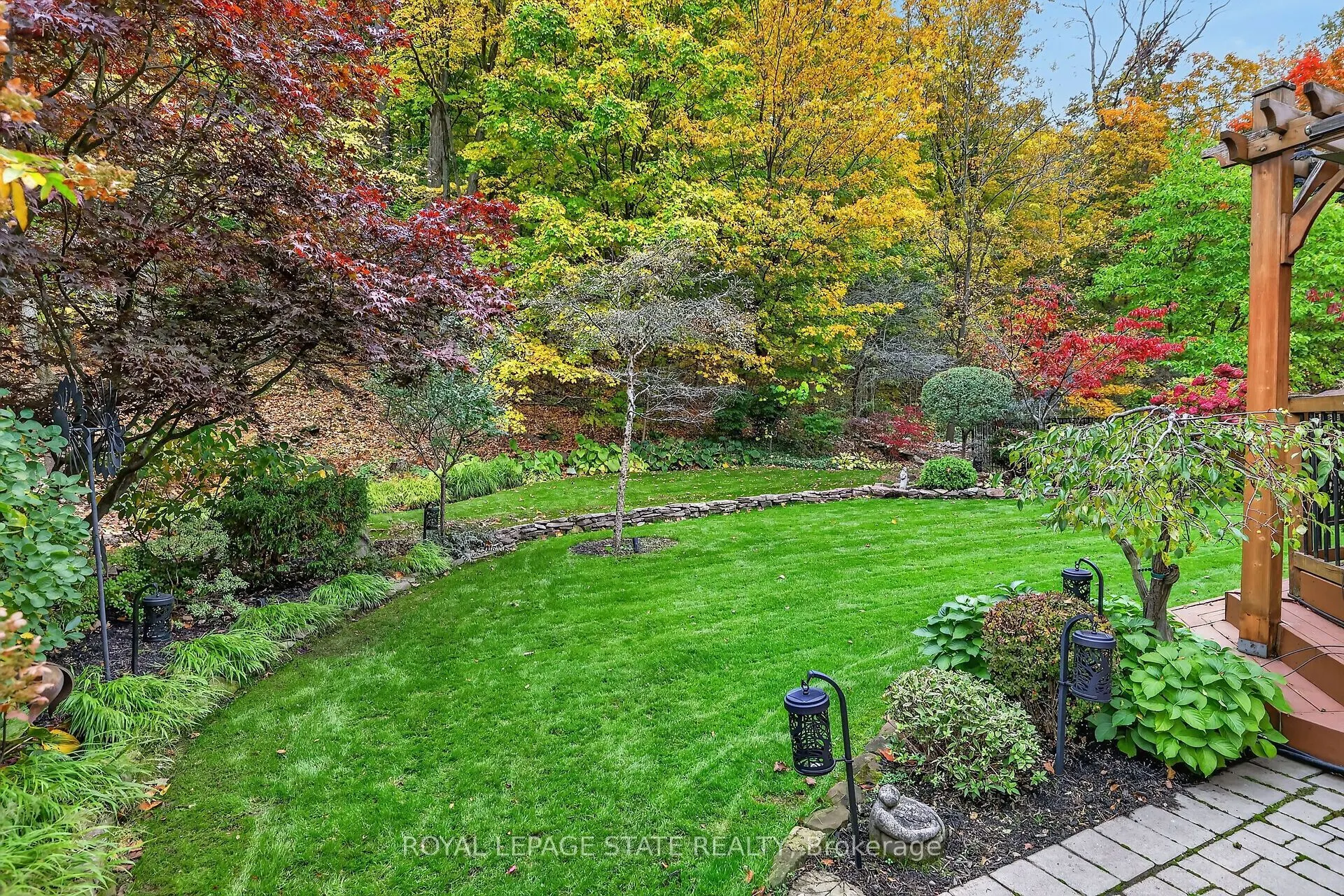 112 Dorchester Drive