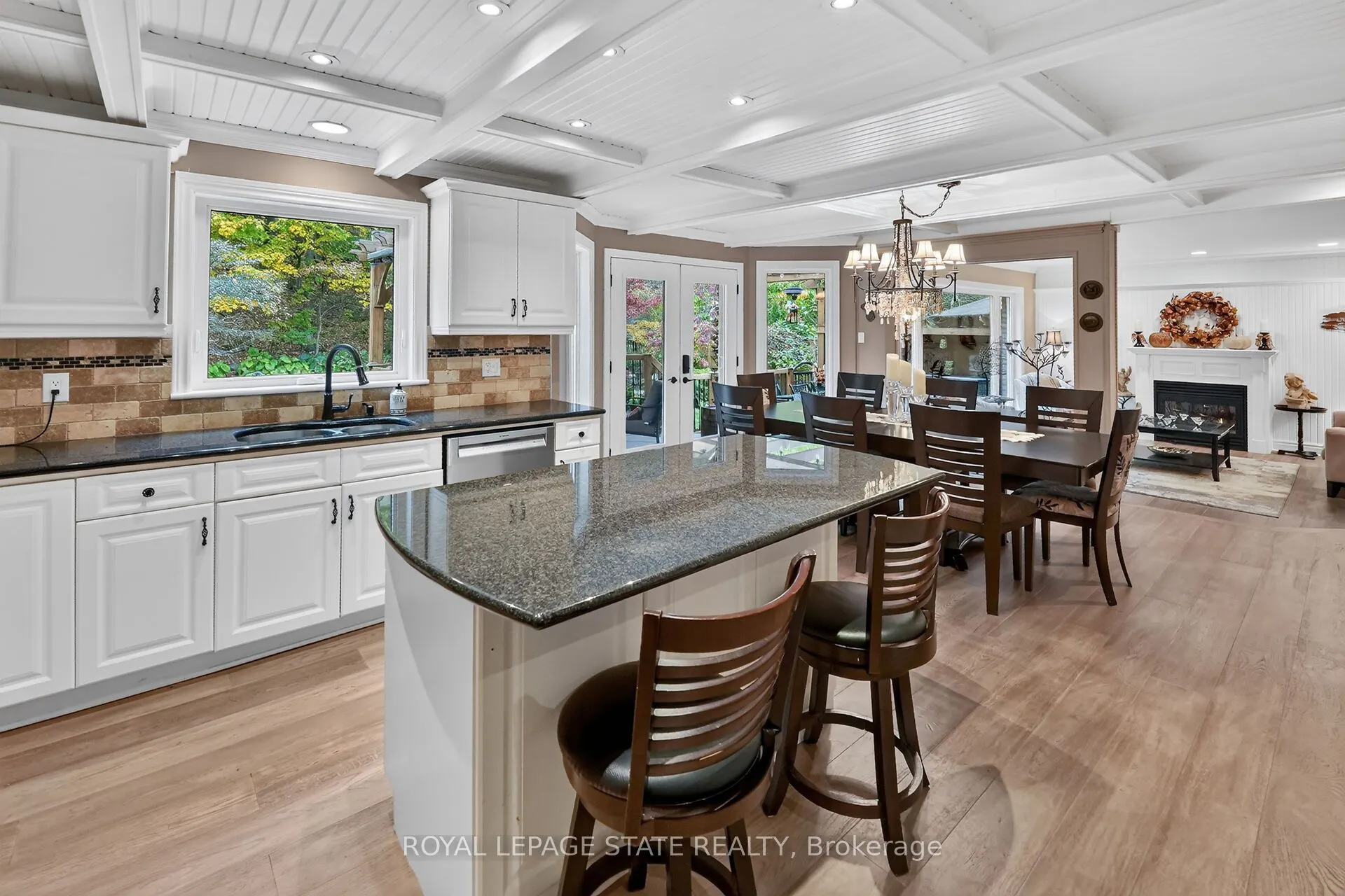 112 Dorchester Drive