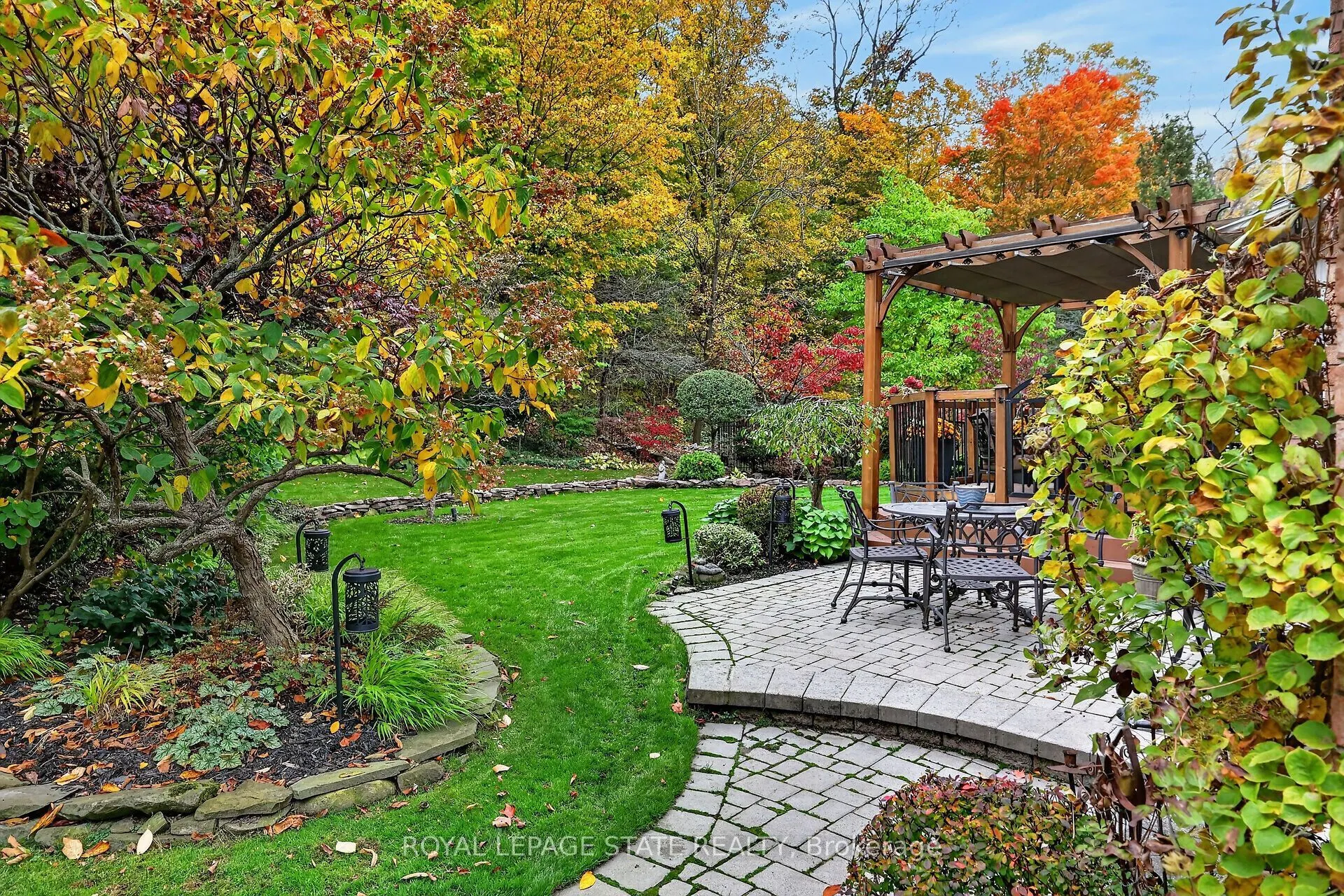 112 Dorchester Drive