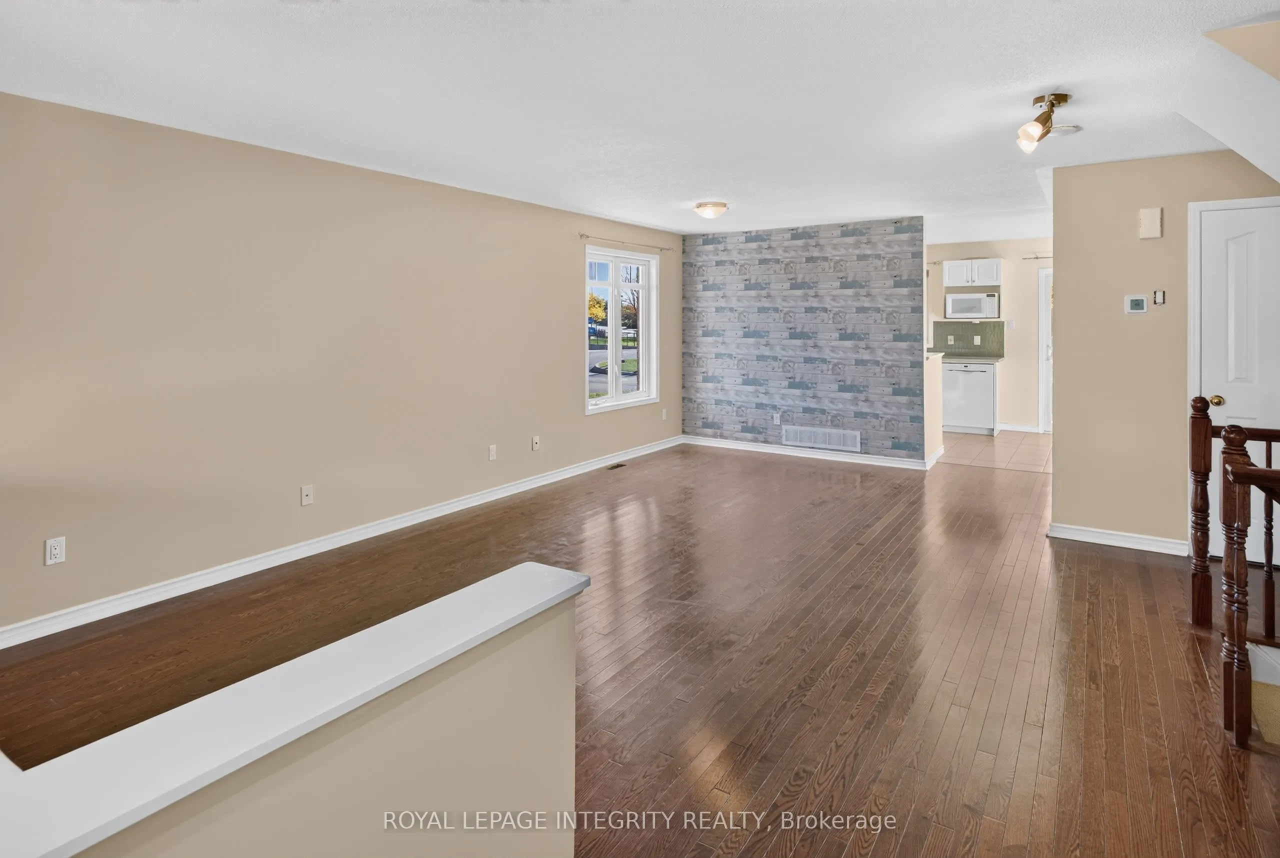 320 Tivoli Private #12
