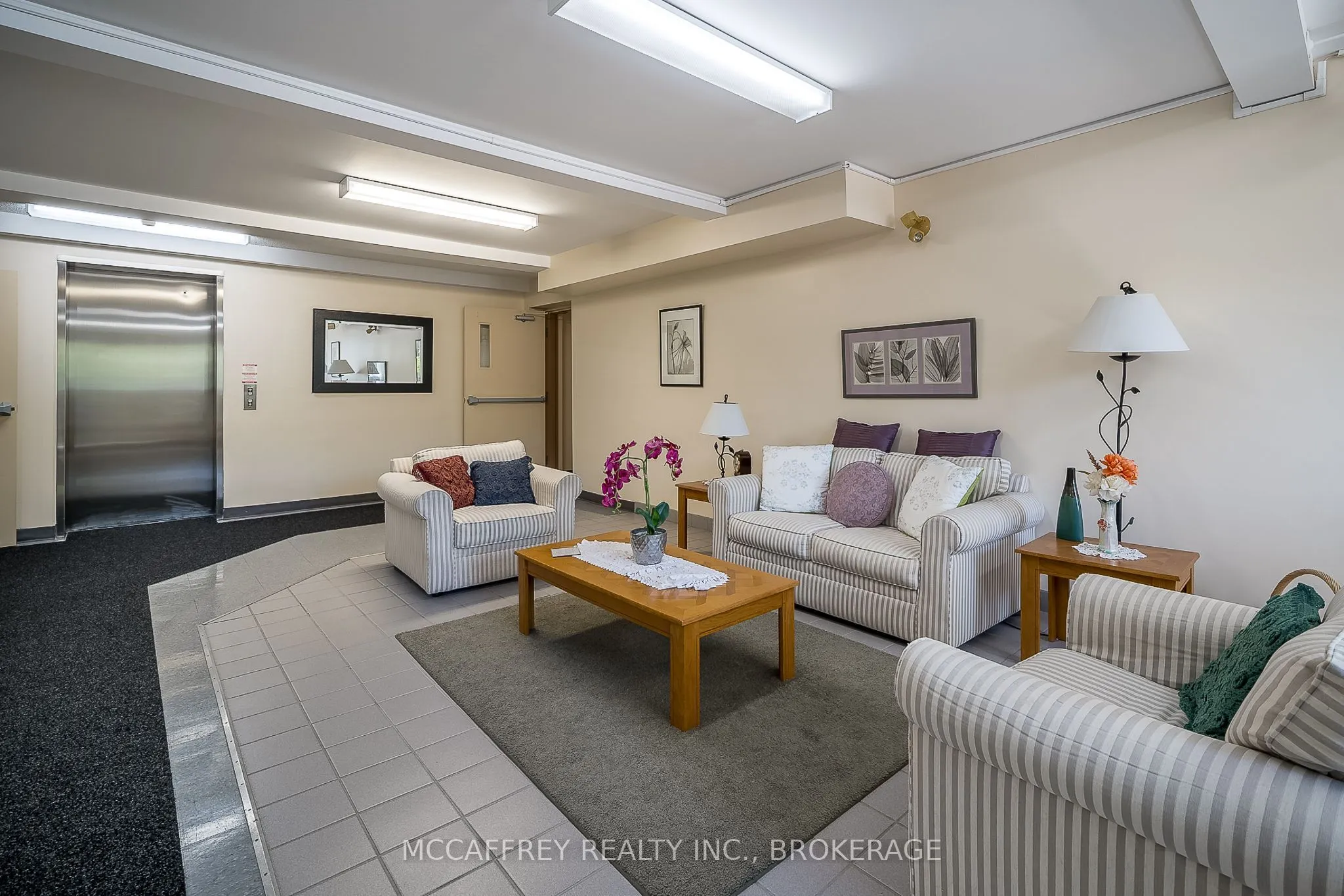 310 Kingsdale Avenue #103