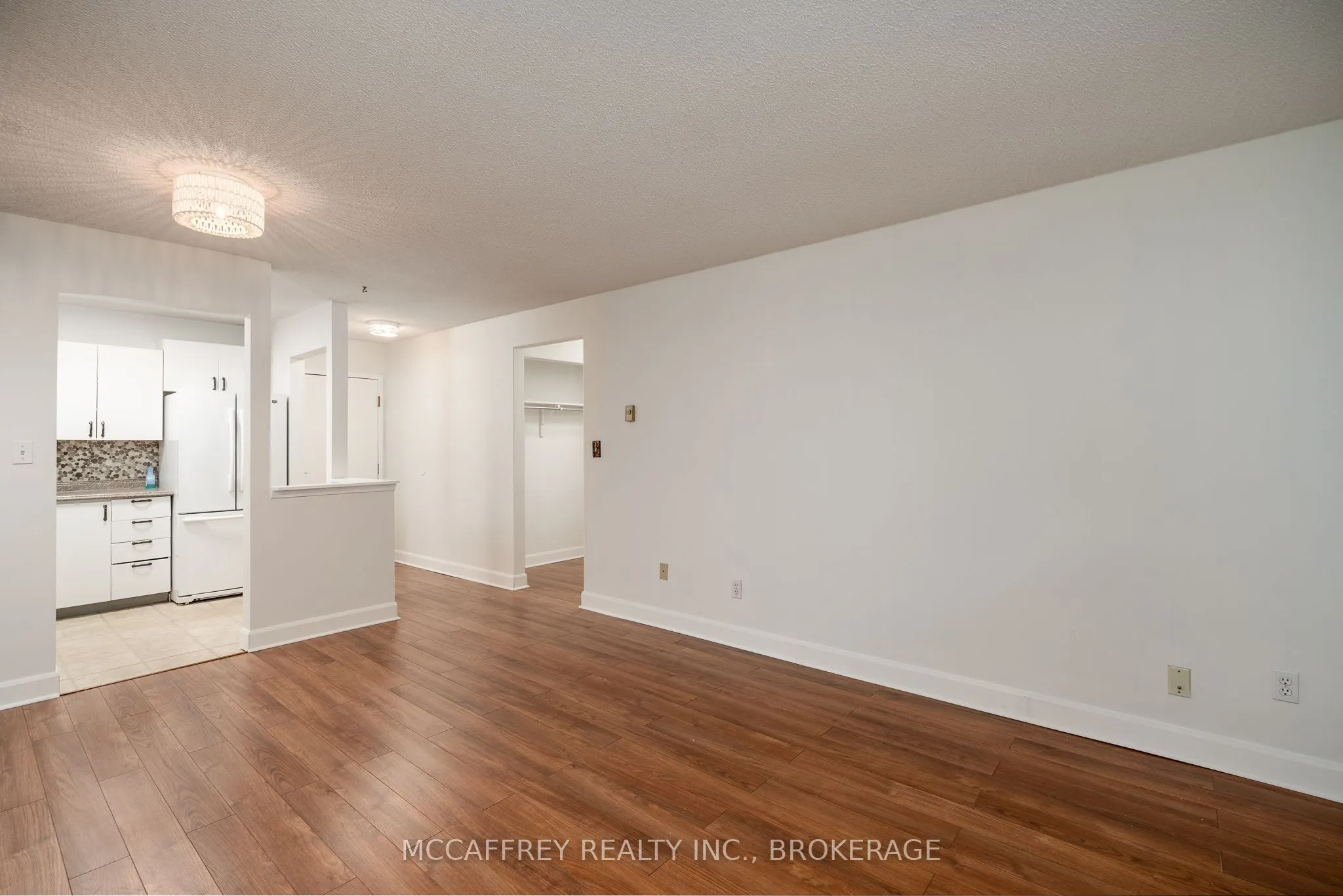 310 Kingsdale Avenue #103