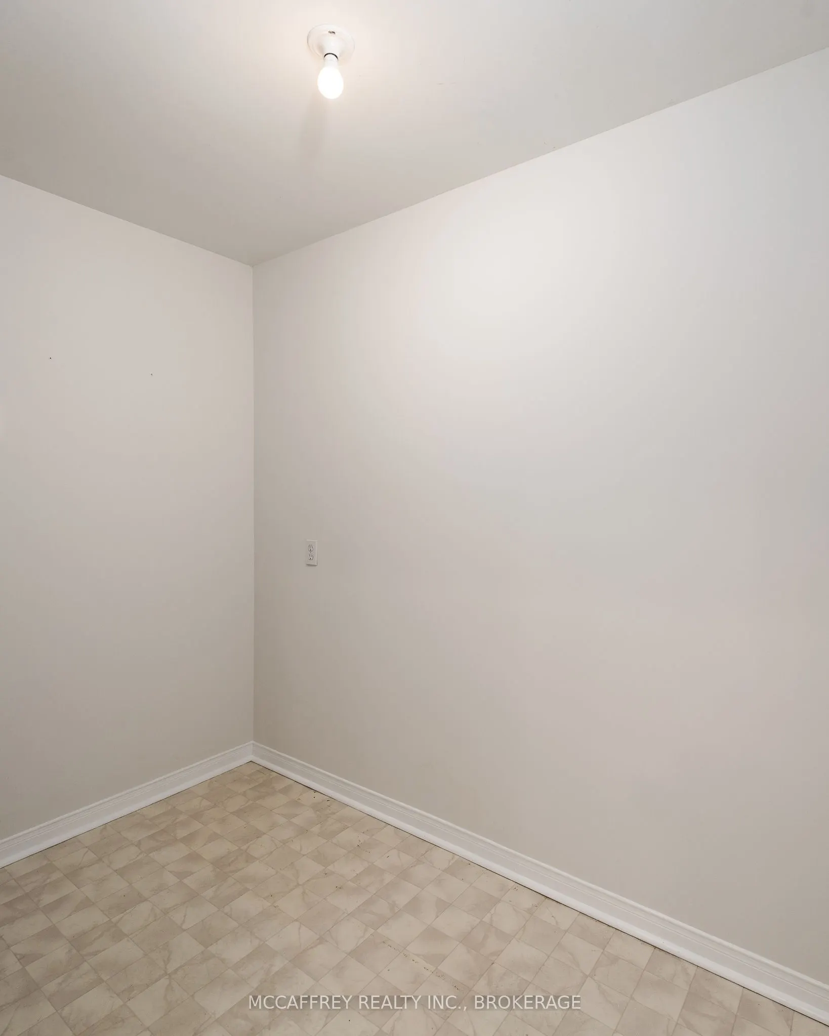 310 Kingsdale Avenue #103