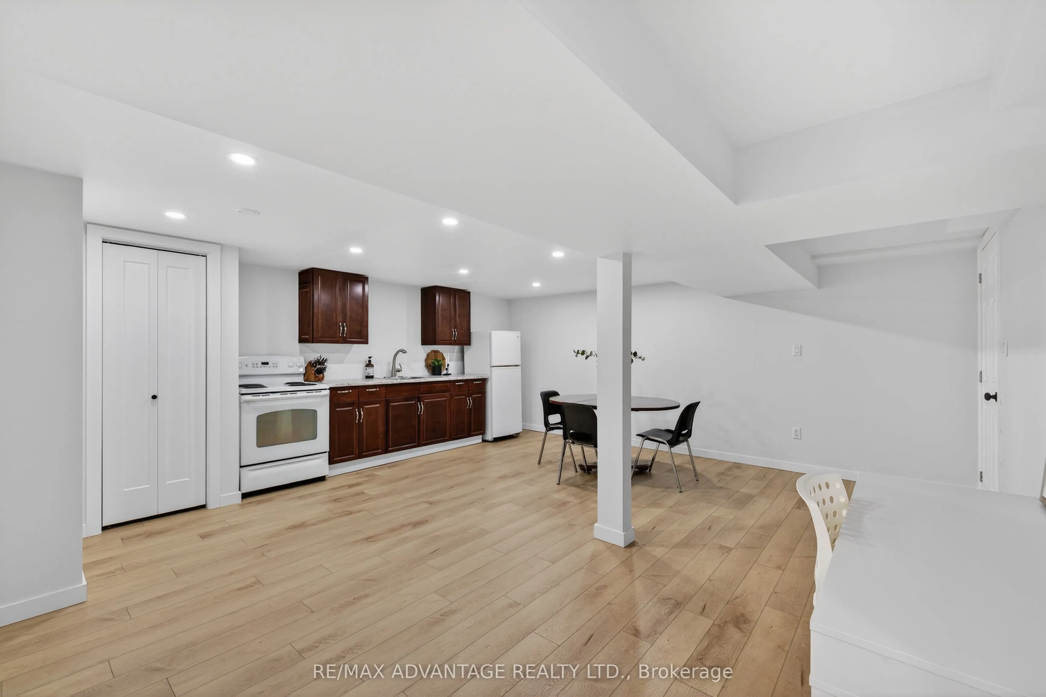 60 Wexford Avenue