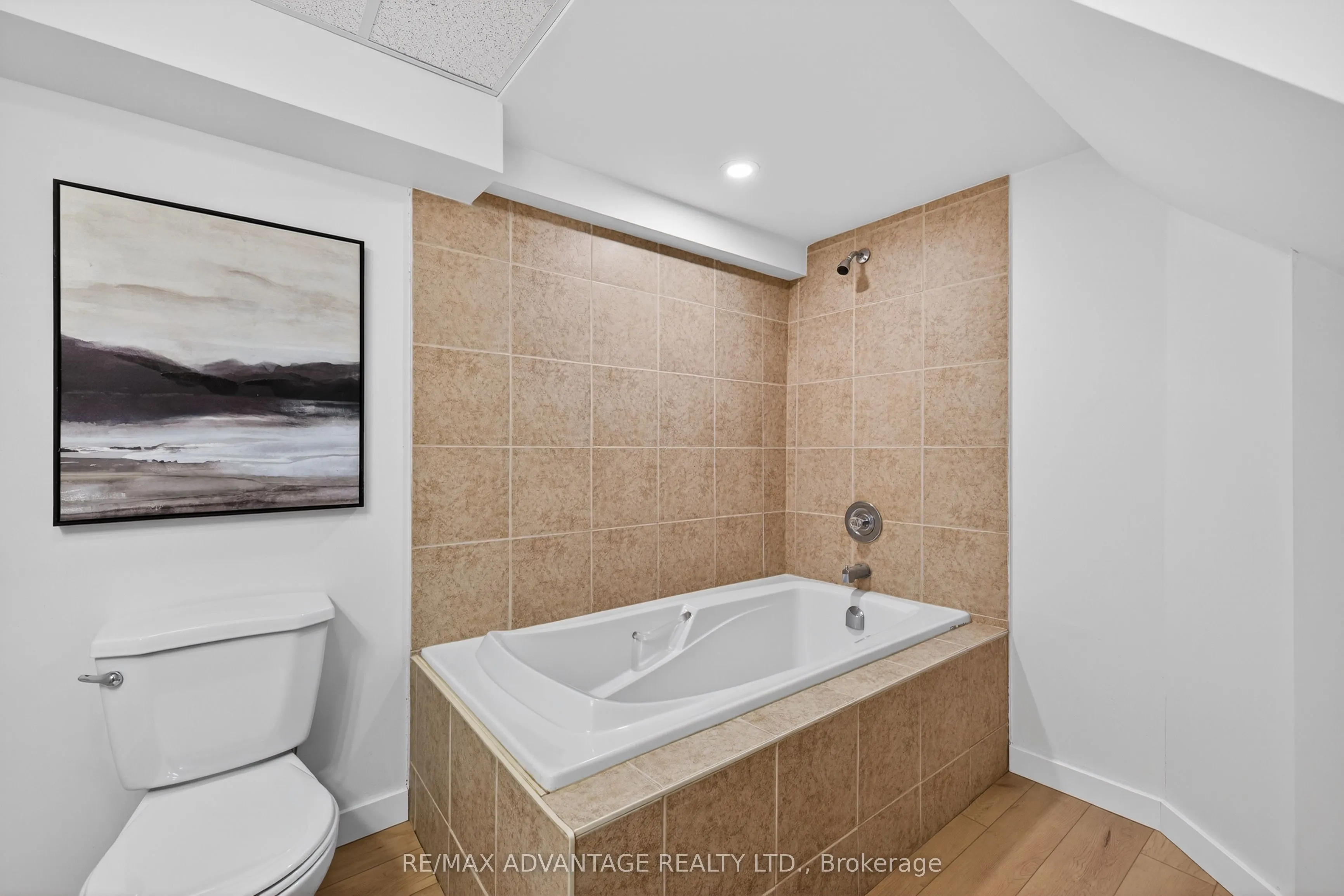 60 Wexford Avenue