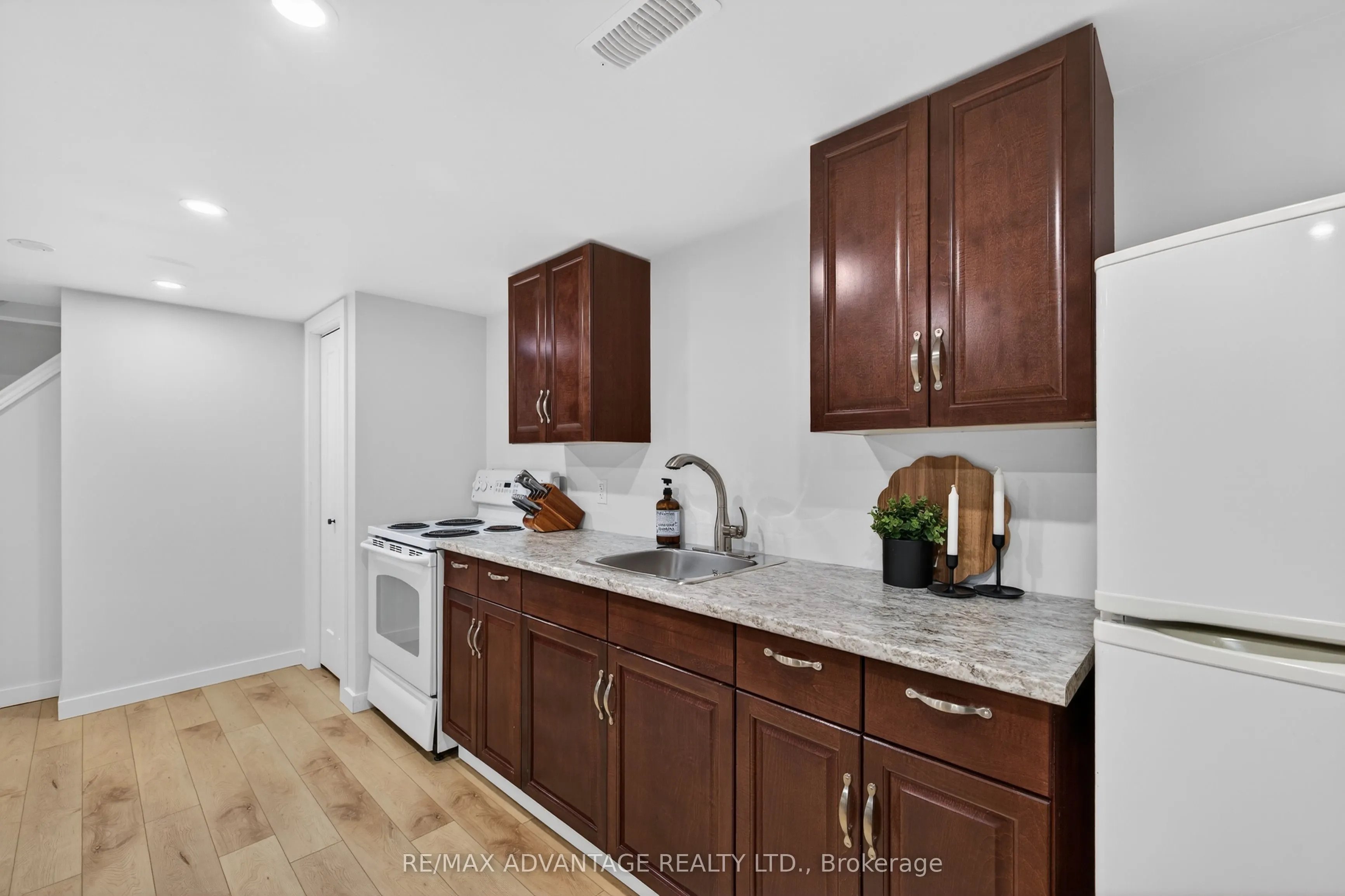 60 Wexford Avenue