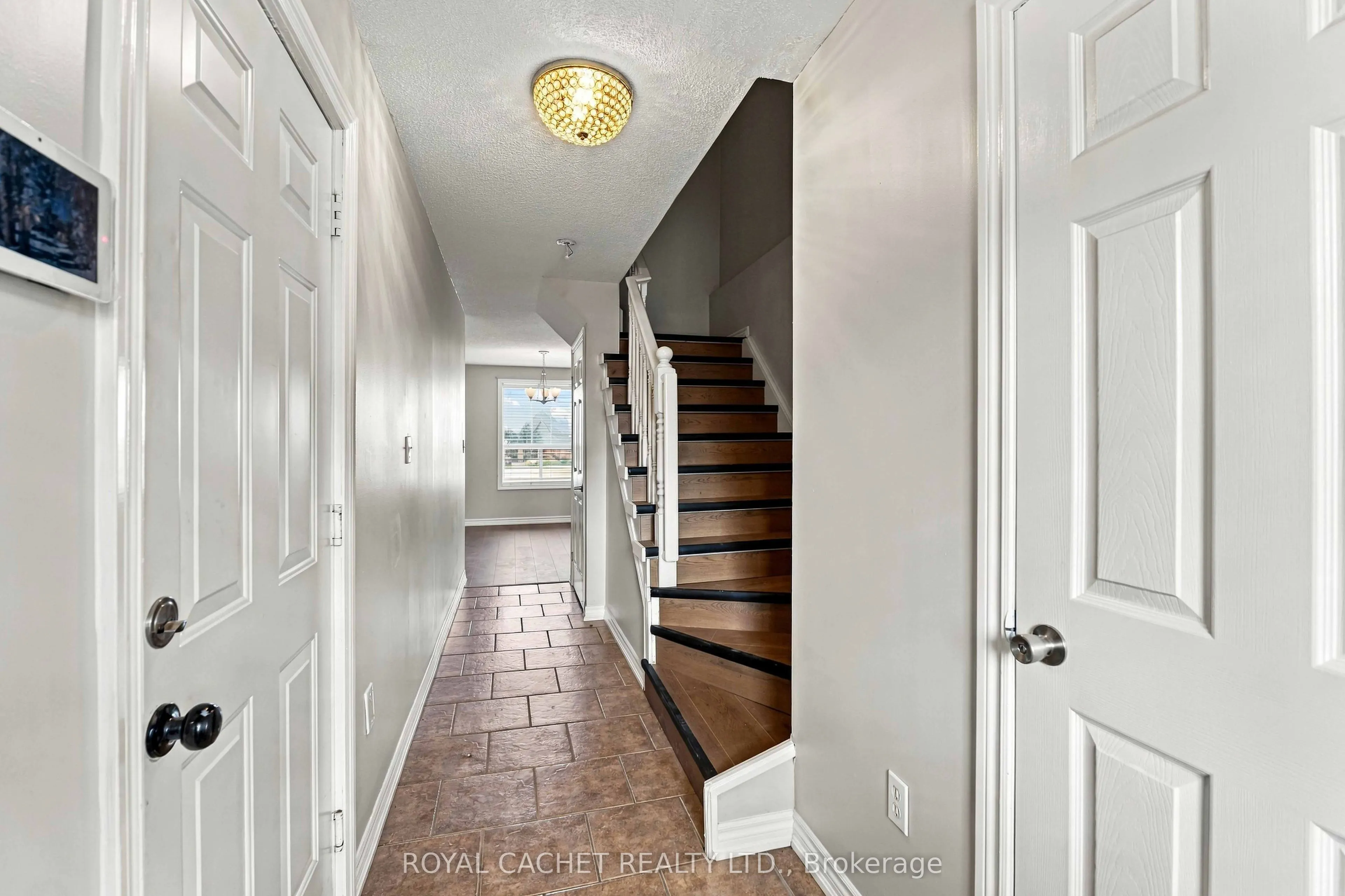 39 Pinewoods Drive #44